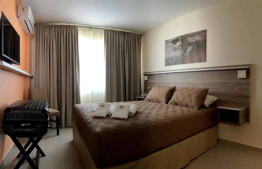 Illia 121 Apart Hotel Neuquén Buitenkant foto